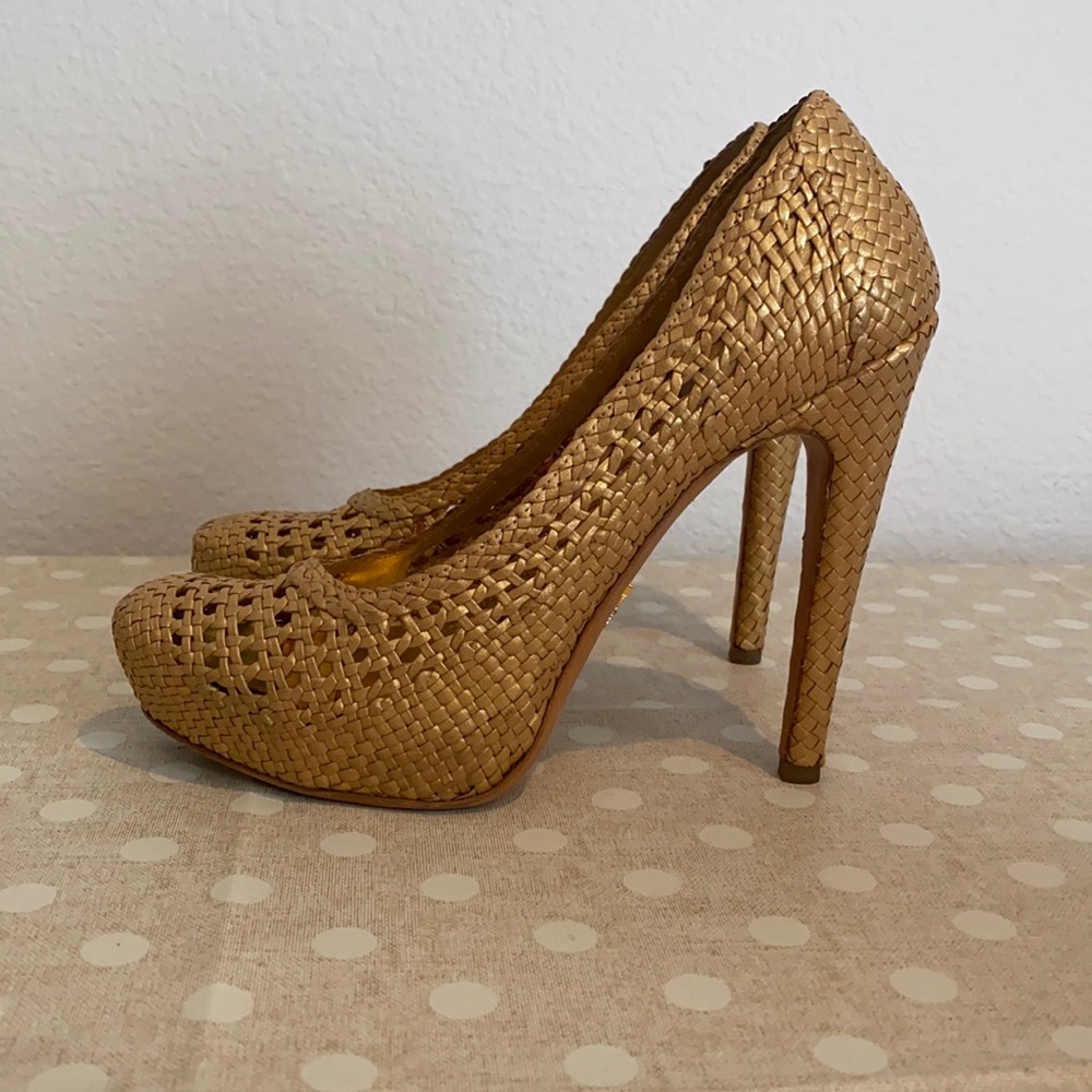 Authentic PRADA woven leather shoes